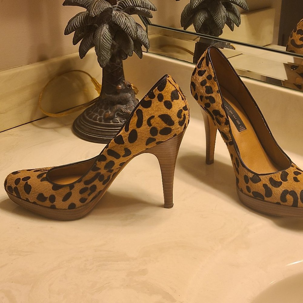Steven by Steve Madden LeMore Leopard Print Calf Hair Pump 9